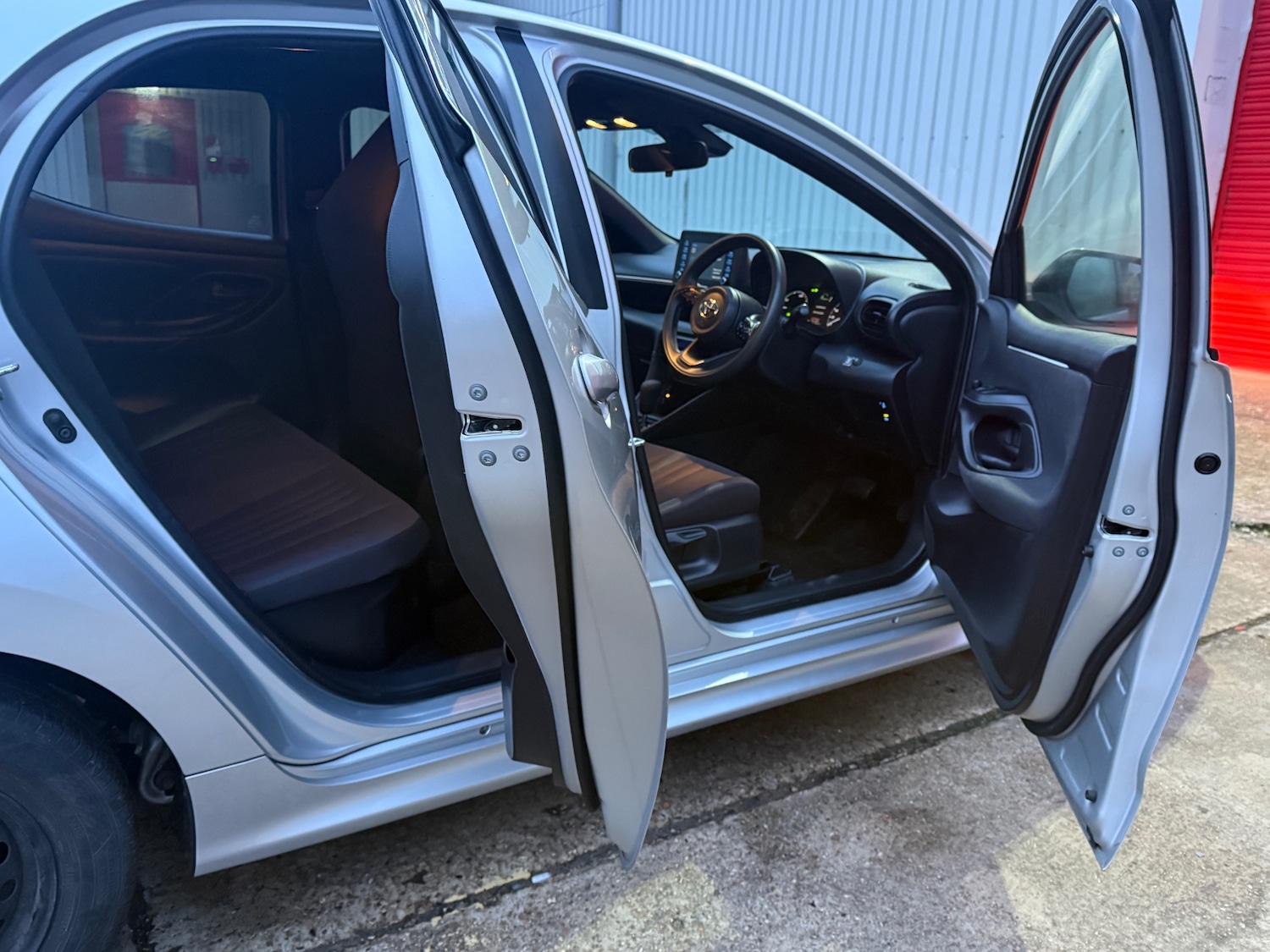 Used Toyota Yaris 2021 for sale - 77563476: Photo 16