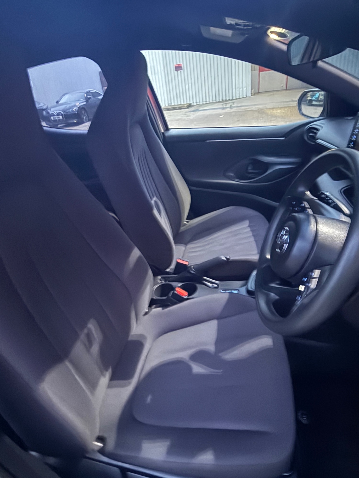 Used Toyota Yaris 2021 for sale - 77563476: Photo 17