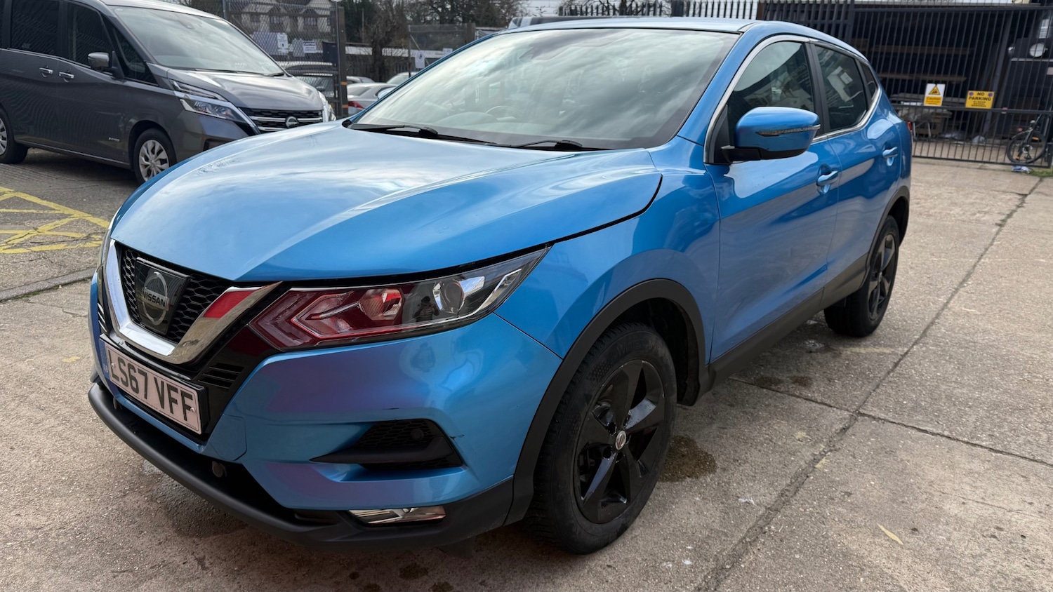 Used Nissan Qashqai 2017 for sale - 77650014: Photo 5