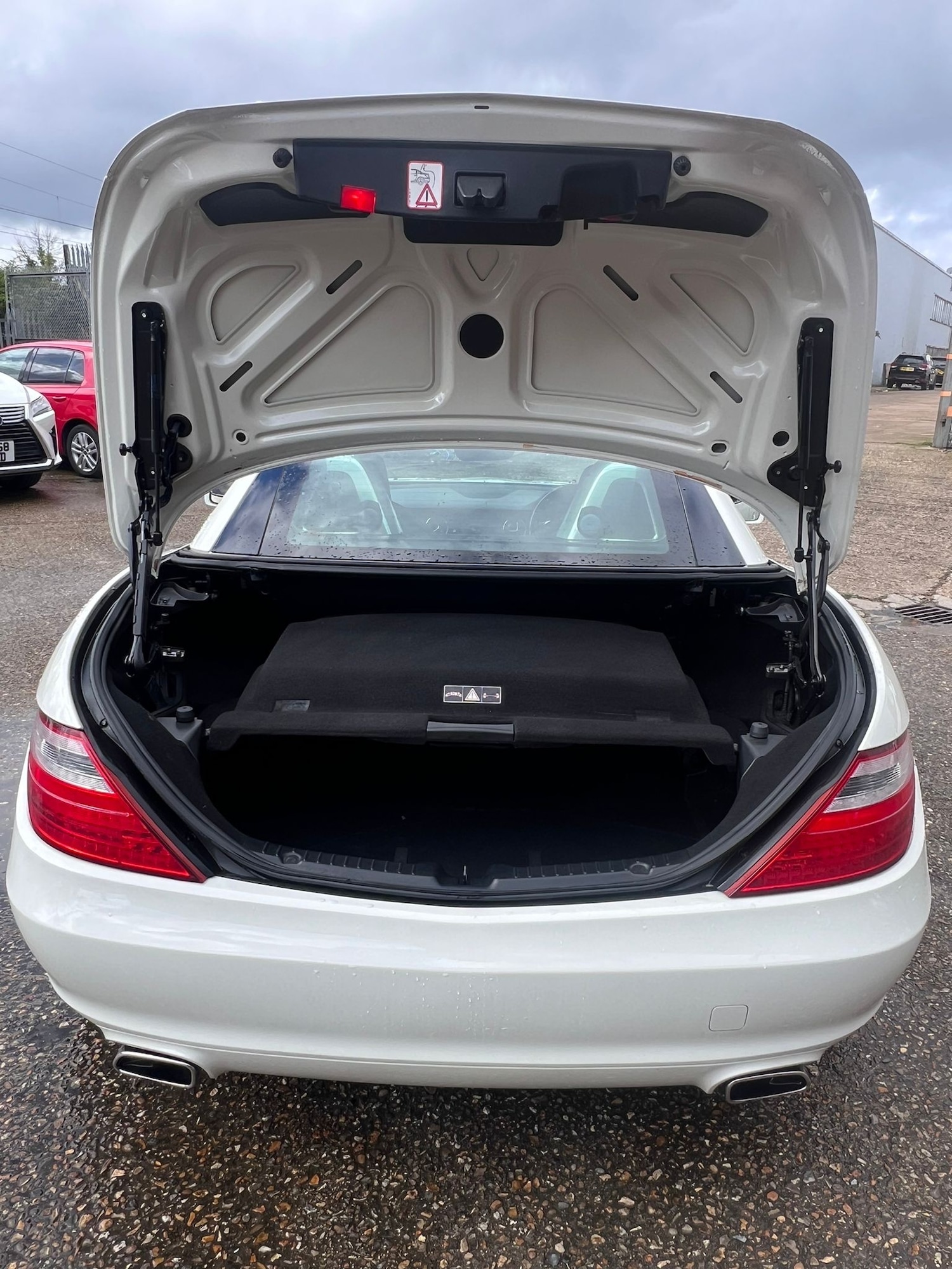 Used Mercedes-Benz SLK 2011 for sale - 77446016: Photo 5
