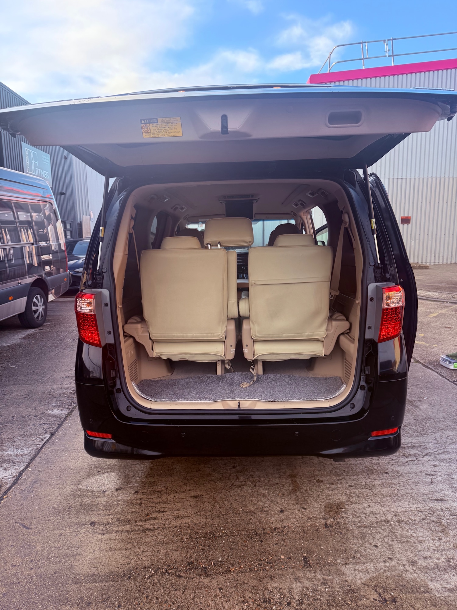 Used Toyota Alphard 2026 for sale - 78144808: Photo 16