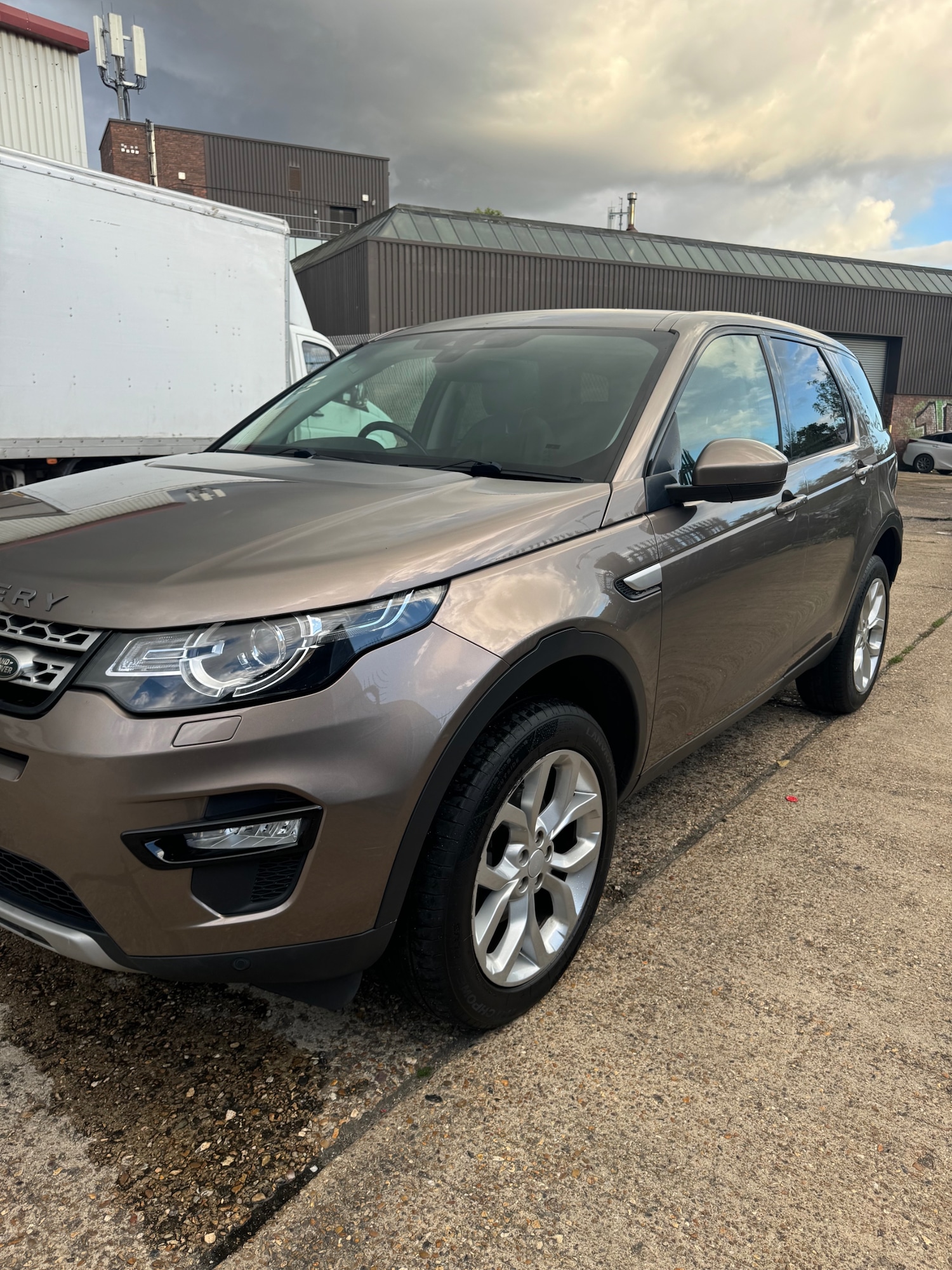 Used Land Rover Discovery Sport 2017 for sale - 77478262: Photo 3