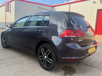 Used Volkswagen Golf 2015 for sale - 79257798: Photo