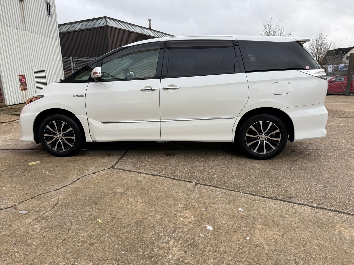 Used Toyota Estima 2014 for sale - 77536135: Photo 12