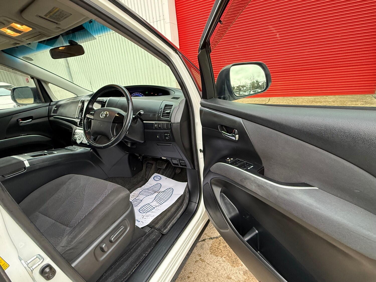 Used Toyota Estima 2014 for sale - 77536135: Photo 13