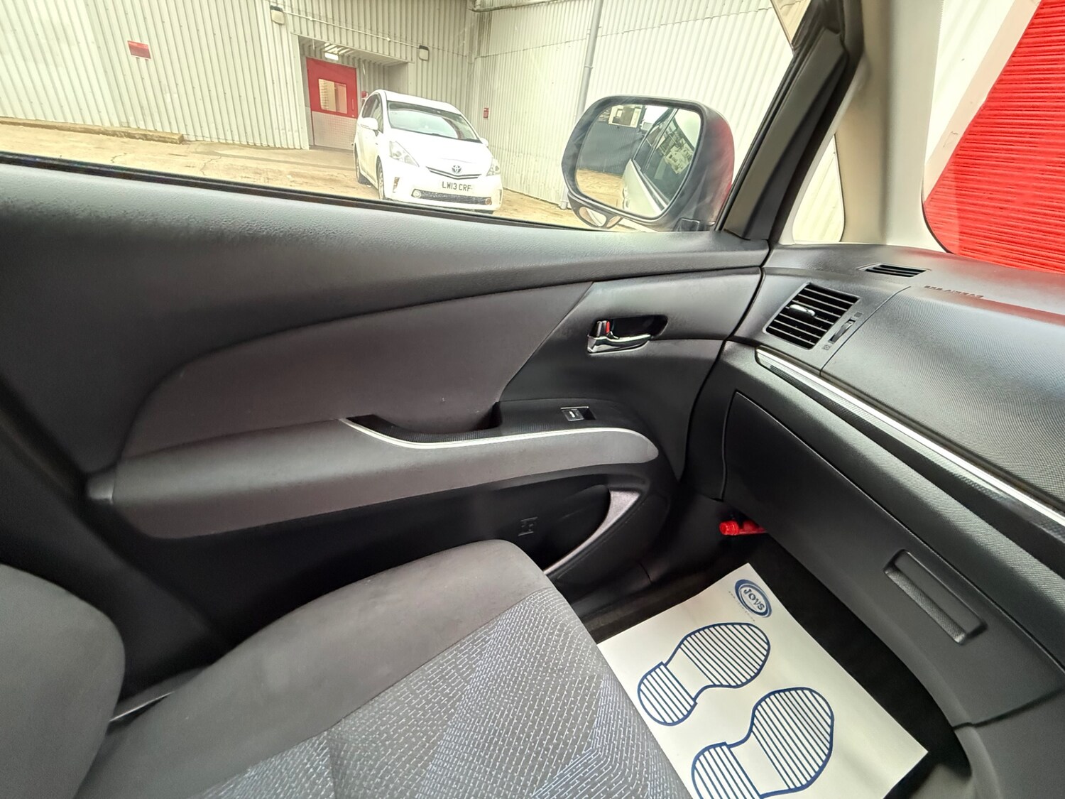 Used Toyota Estima 2014 for sale - 77536135: Photo 29