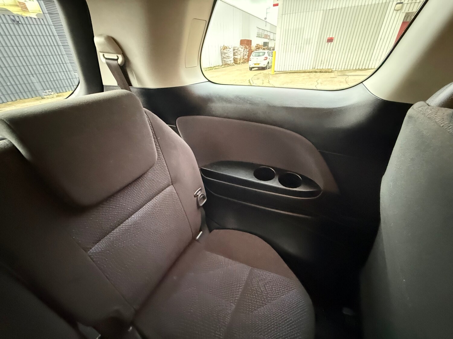 Used Toyota Estima 2014 for sale - 77536135: Photo 32