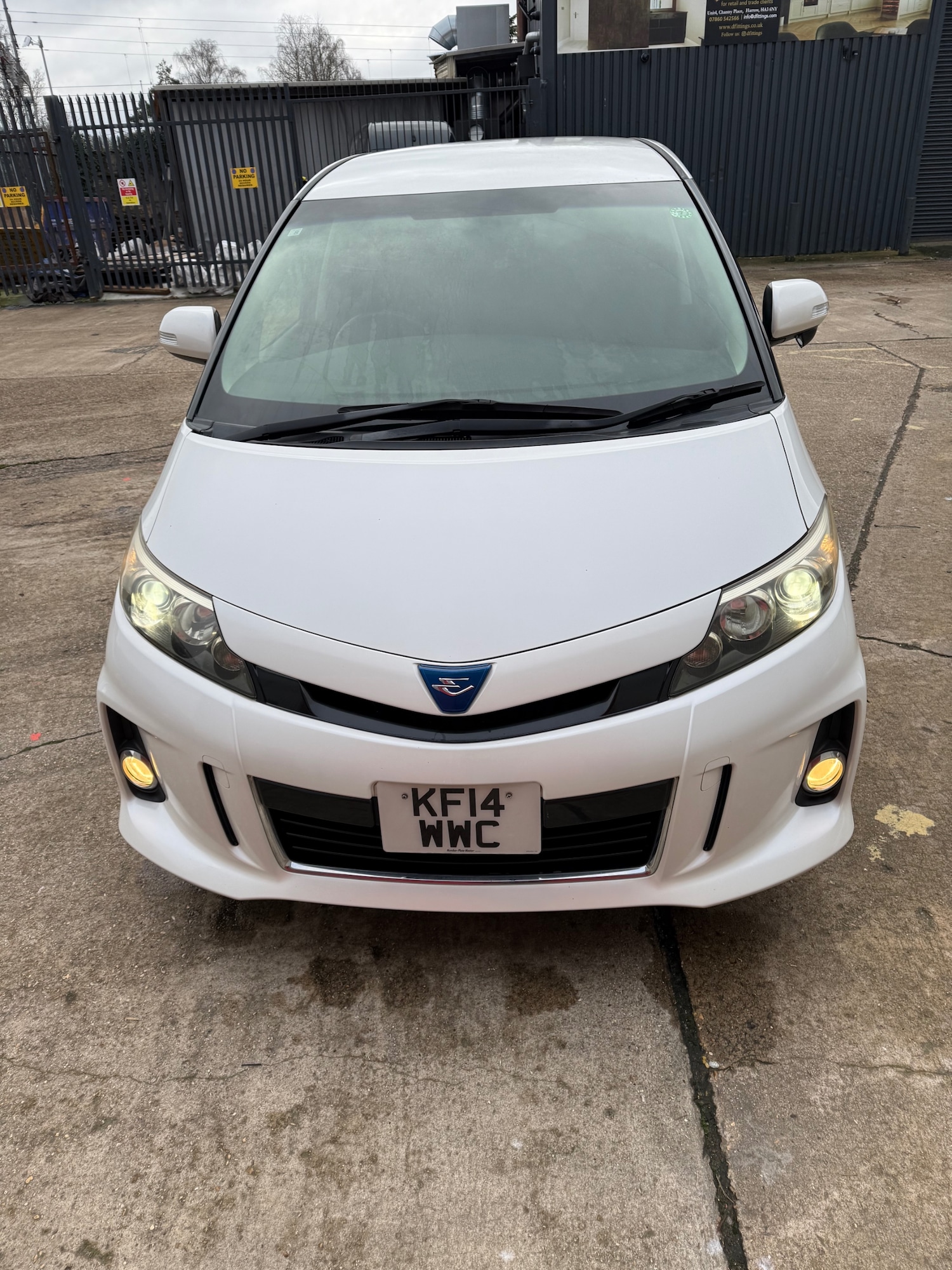 Used Toyota Estima 2014 for sale - 77536135: Photo 5