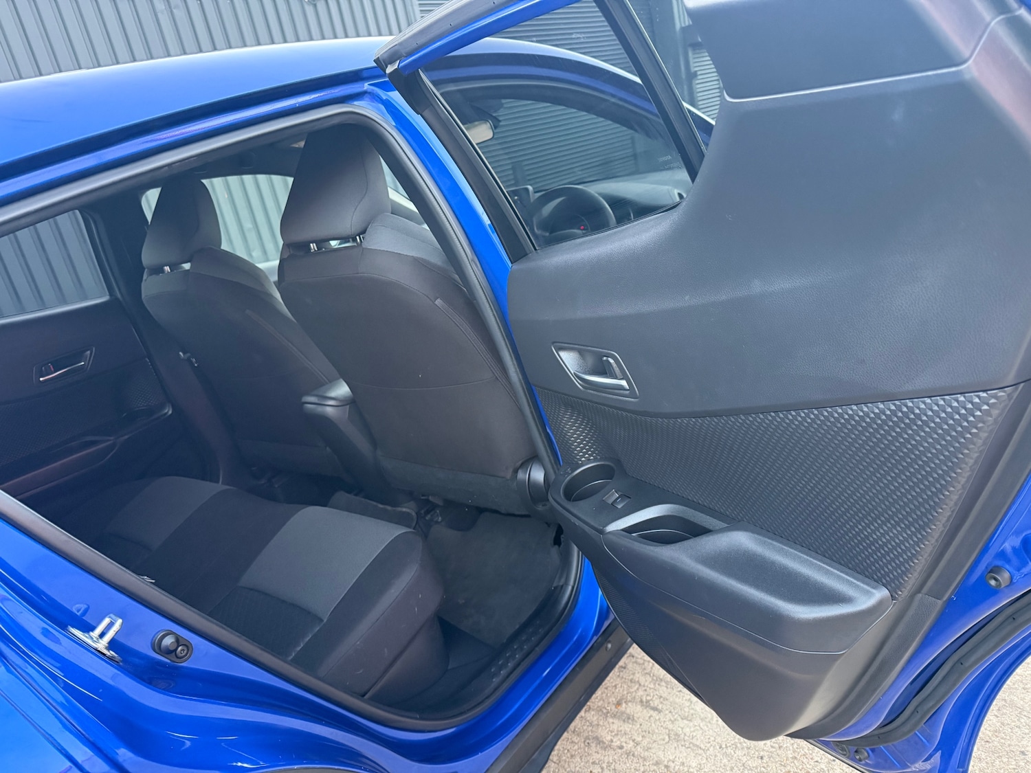 Used Toyota C-HR 2021 for sale - 77921645: Photo 19