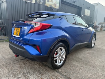Used Toyota C-HR 2021 for sale - 77921645: Photo