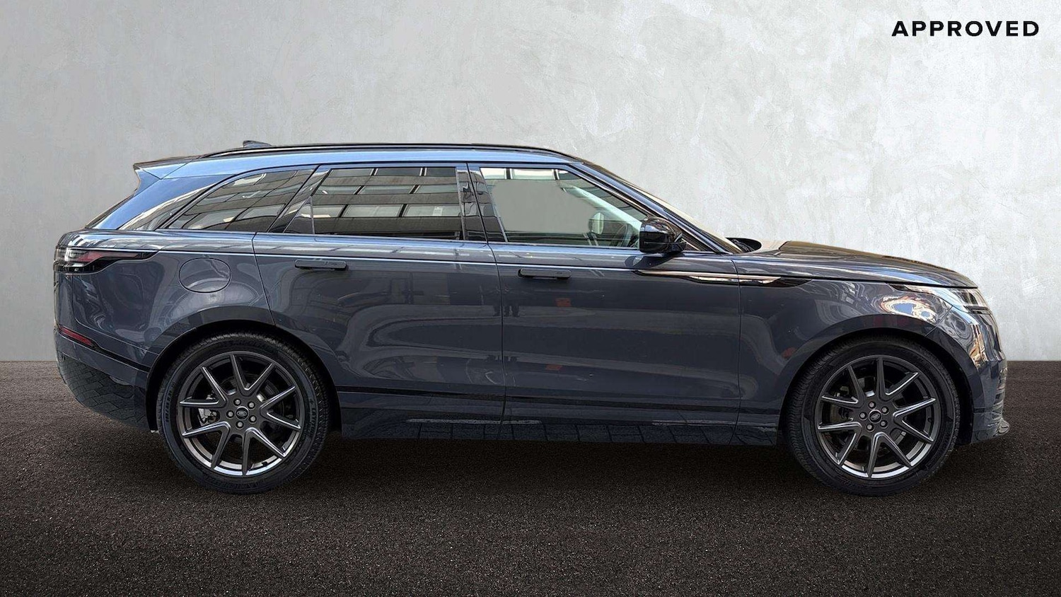 Used Land Rover Range Rover Velar 2024 for sale - 76564317: Photo 5