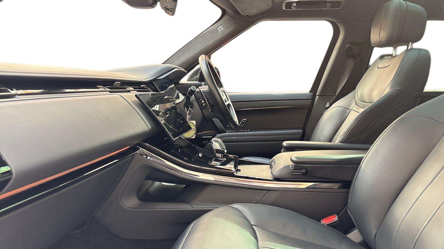 Used Land Rover Range Rover Sport 2024 for sale - 76564422: Photo 3