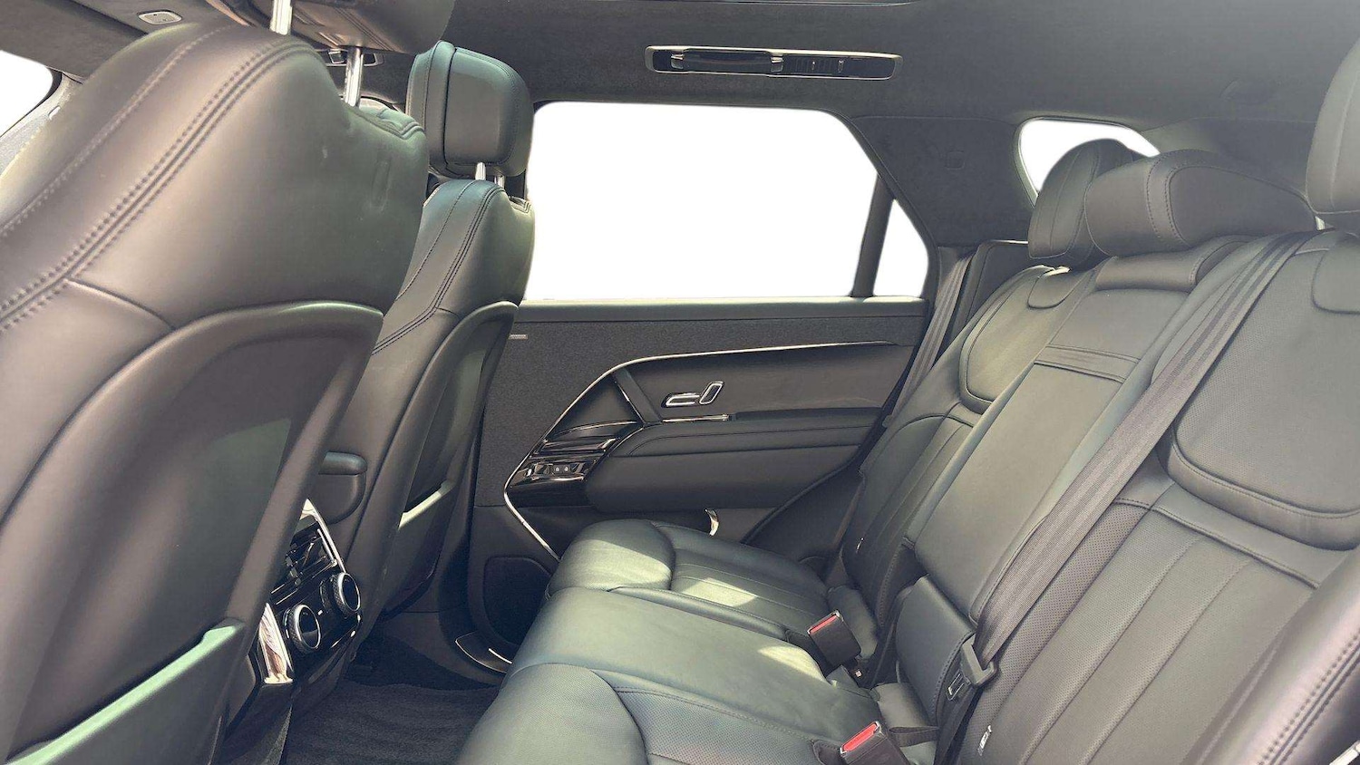 Used Land Rover Range Rover Sport 2024 for sale - 76564422: Photo 4