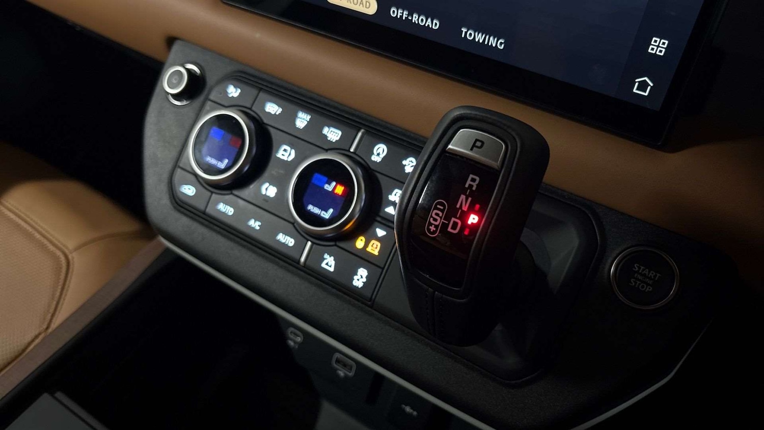 Used Land Rover Defender 2024 for sale - 77123454: Photo 13