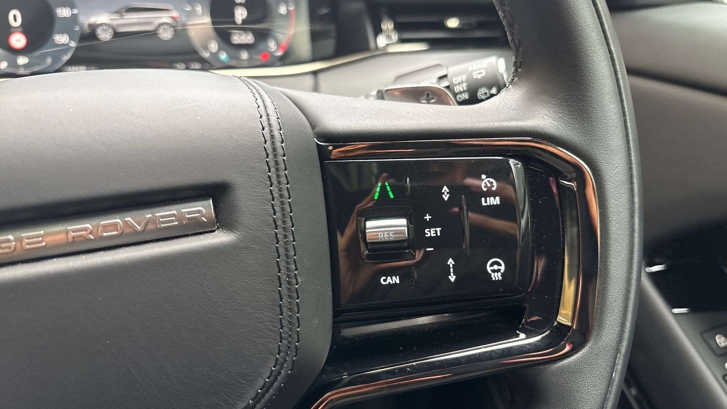 Used Land Rover Range Rover Evoque 2024 for sale - 76564448: Photo 30