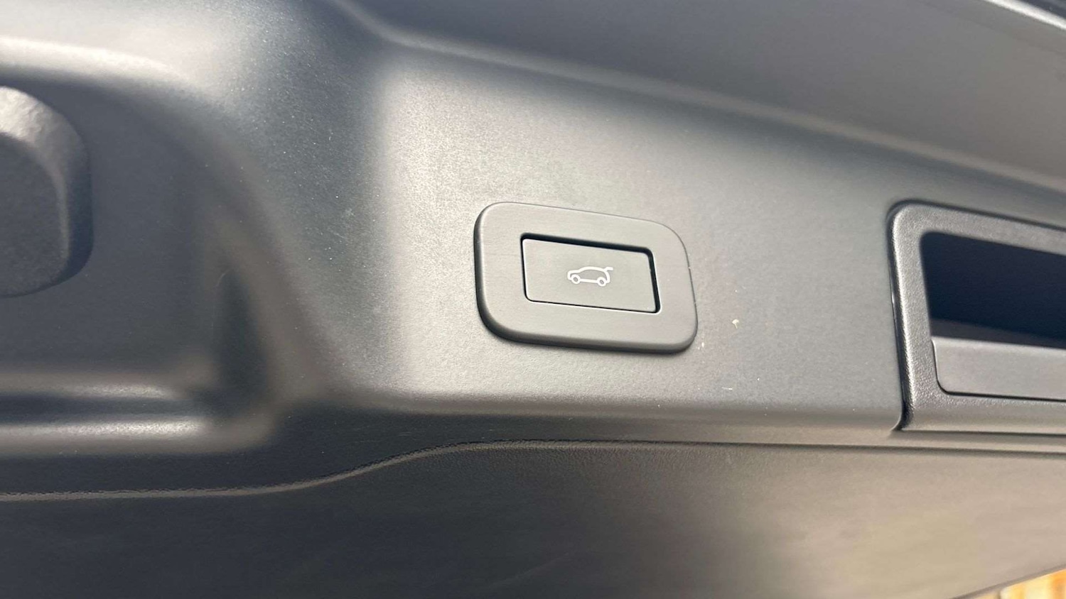 Used Land Rover Range Rover Evoque 2024 for sale - 76564448: Photo 32