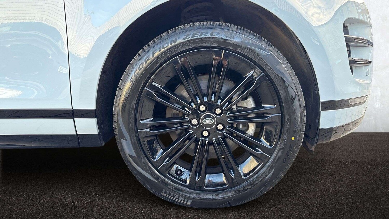 Used Land Rover Range Rover Evoque 2023 for sale - 77601307: Photo 8