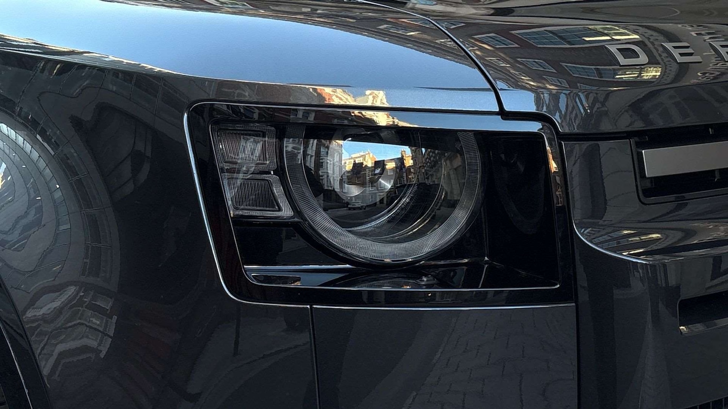 Used Land Rover Defender 2024 for sale - 77123359: Photo 17