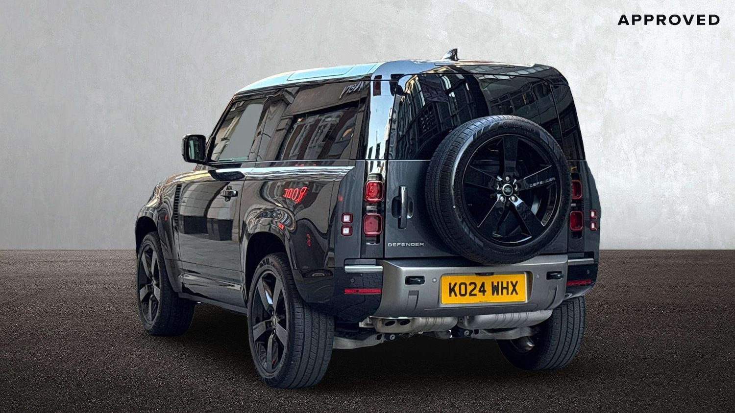 Used Land Rover Defender 2024 for sale - 77123359: Photo 2