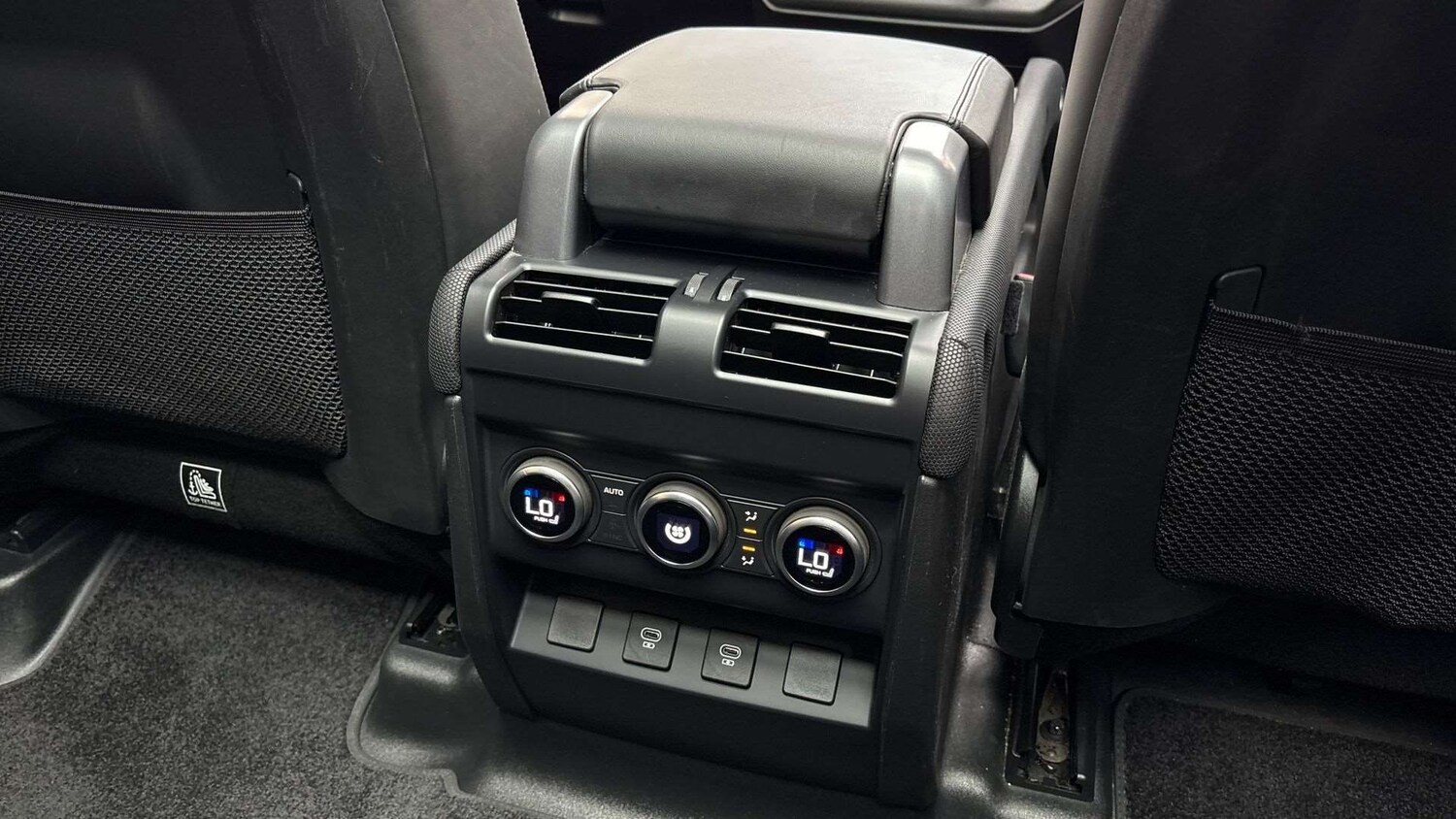 Used Land Rover Defender 2022 for sale - 76564383: Photo 18