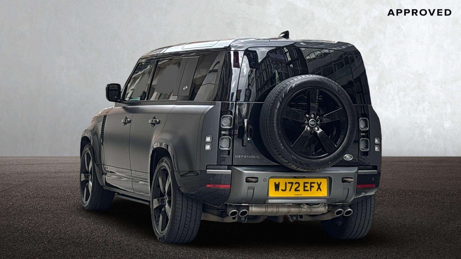 Used Land Rover Defender 2022 for sale - 76564383: Photo 2