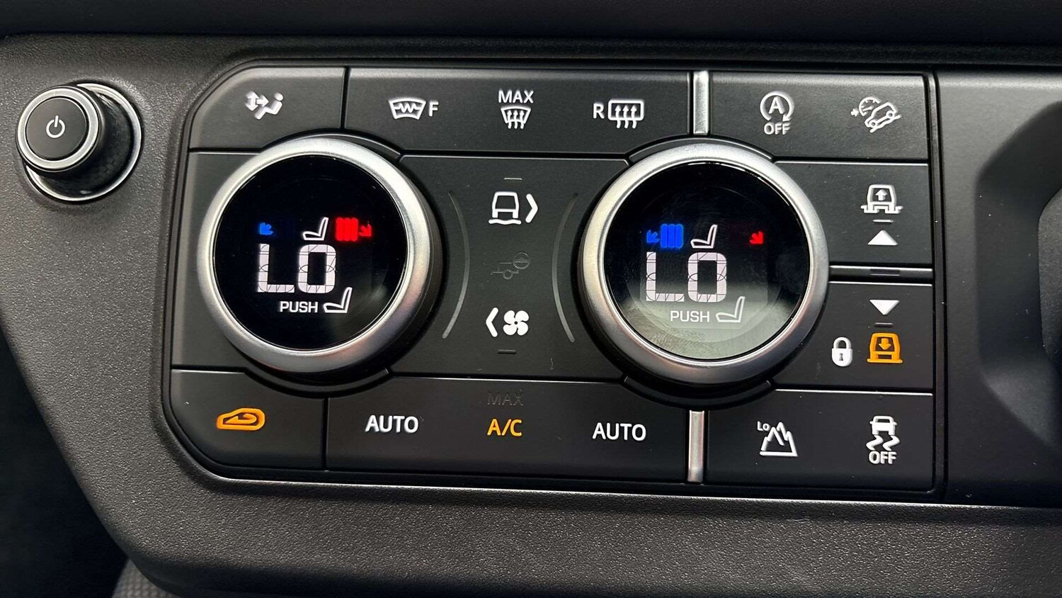 Used Land Rover Defender 2022 for sale - 76564383: Photo 22