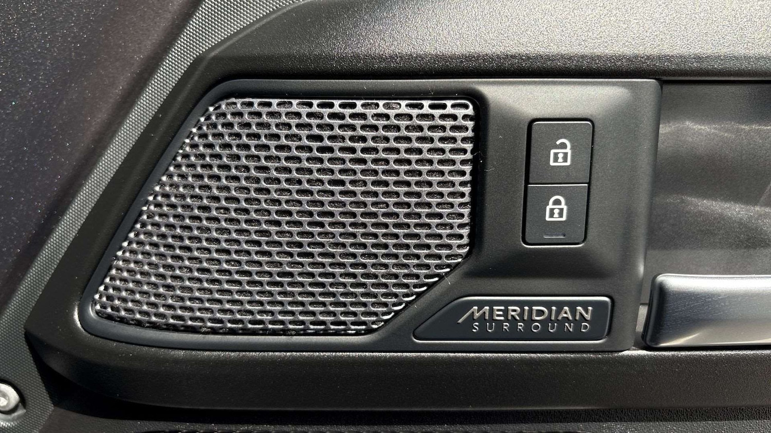 Used Land Rover Defender 2022 for sale - 76564383: Photo 24