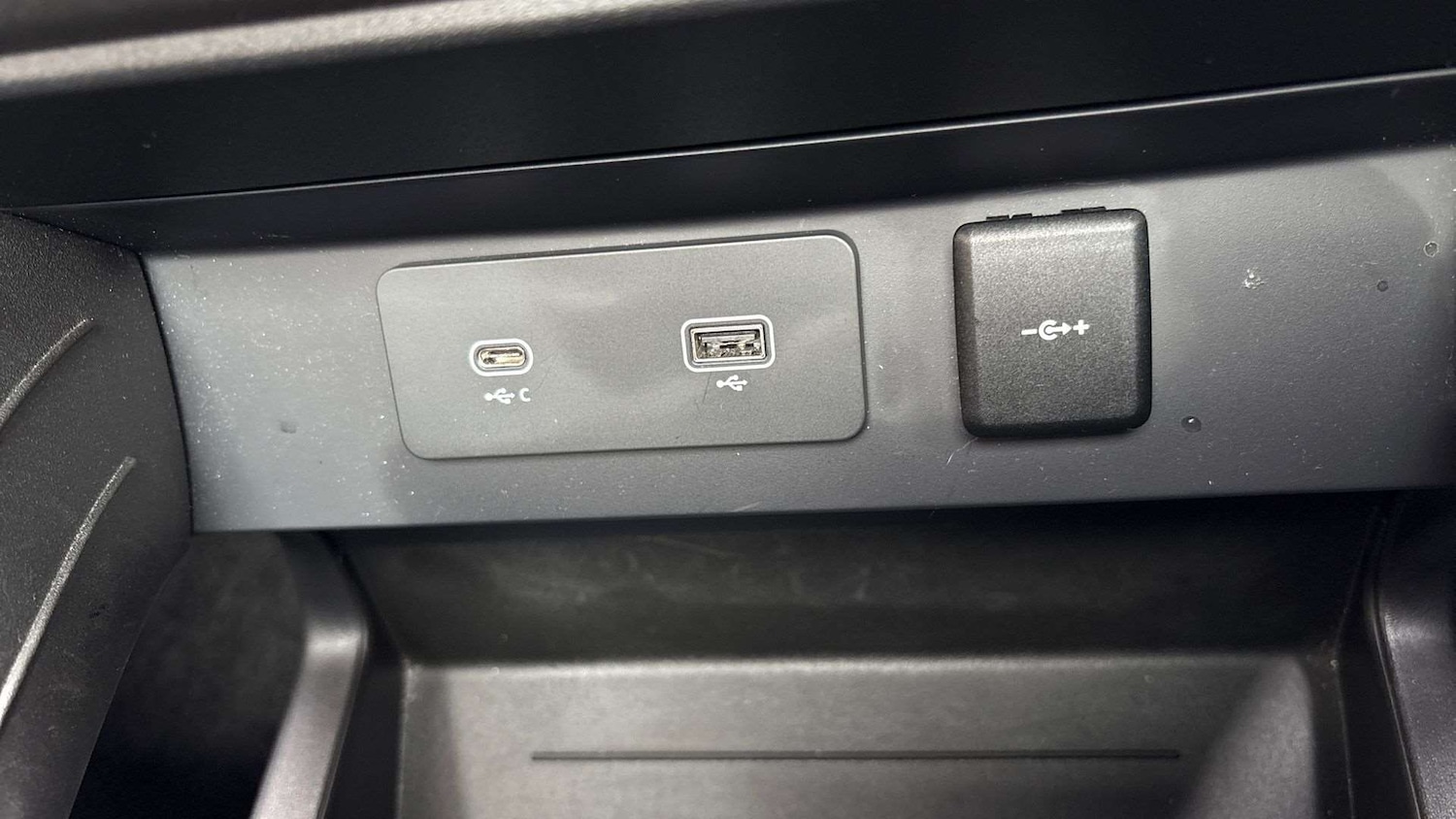 Used Land Rover Defender 2022 for sale - 76564383: Photo 30