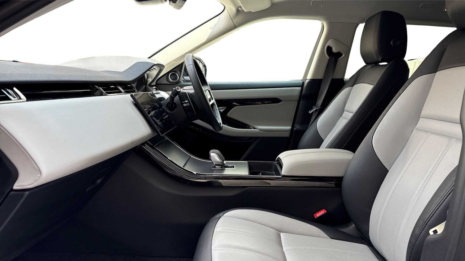 Used Land Rover Range Rover Evoque 2024 for sale - 77093300: Photo 3