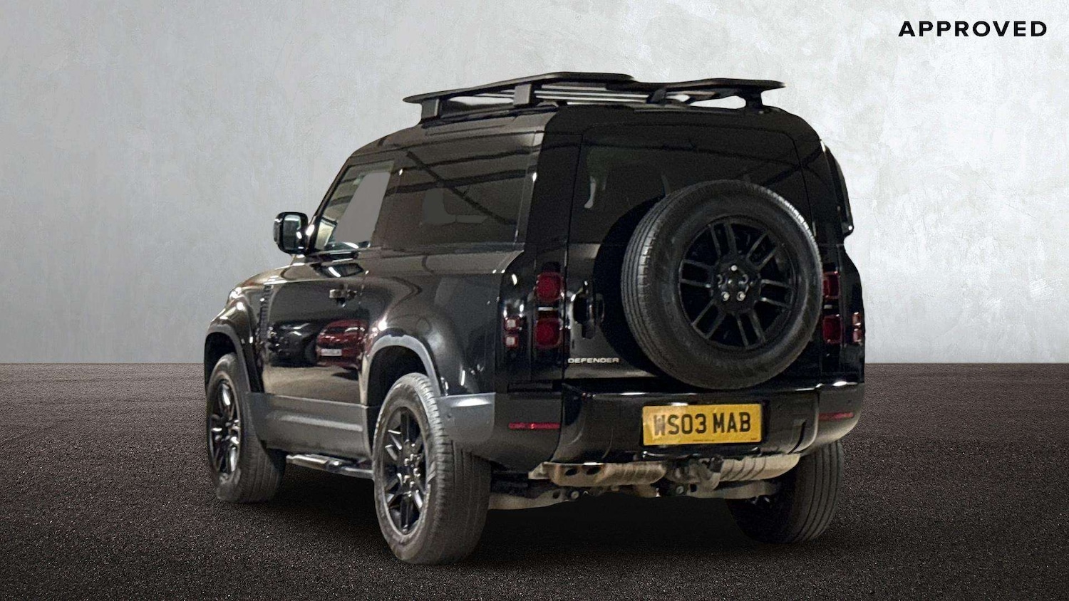 Used Land Rover Defender 2024 for sale - 76564467: Photo 2