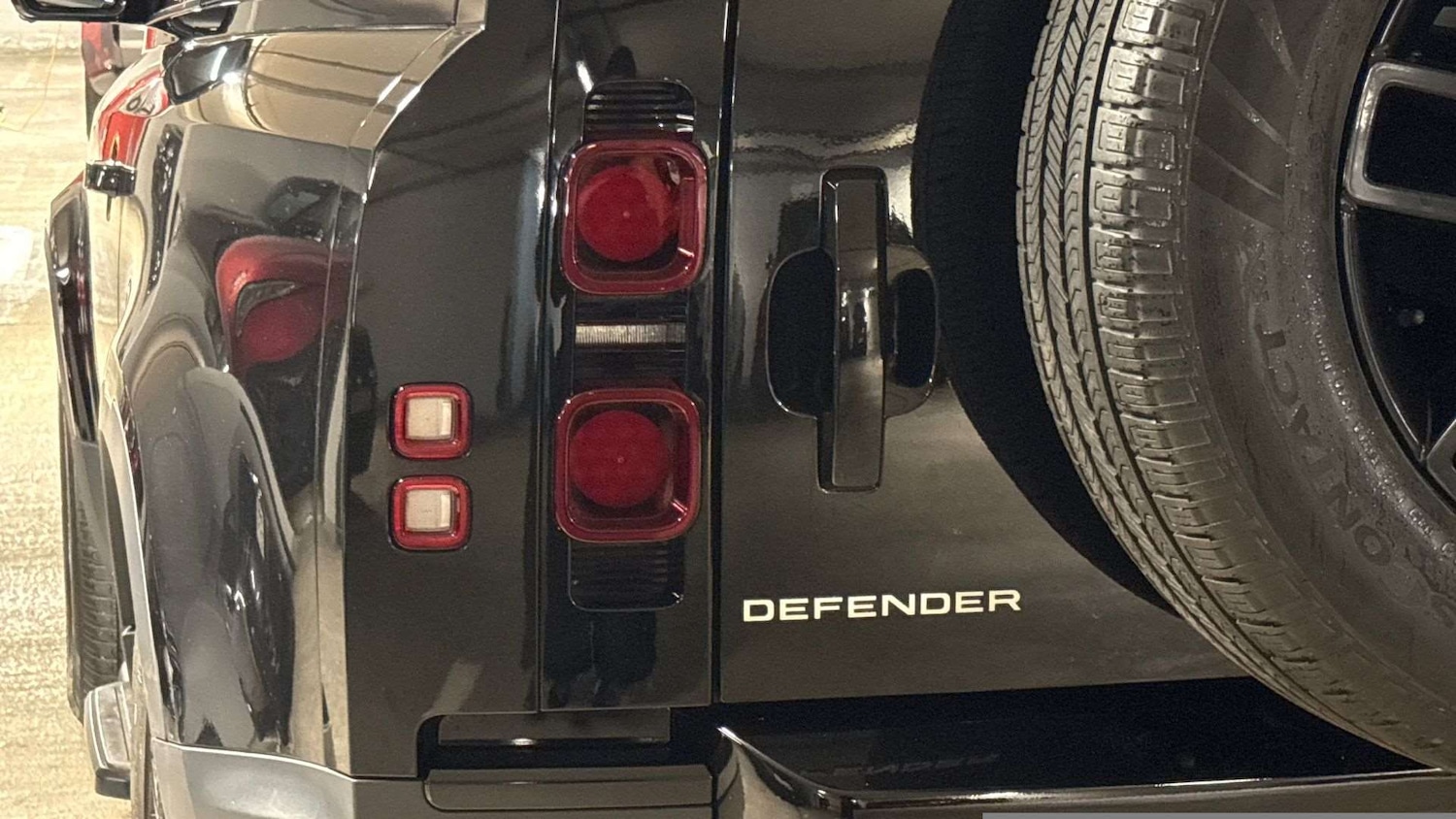 Used Land Rover Defender 2024 for sale - 76564467: Photo 25