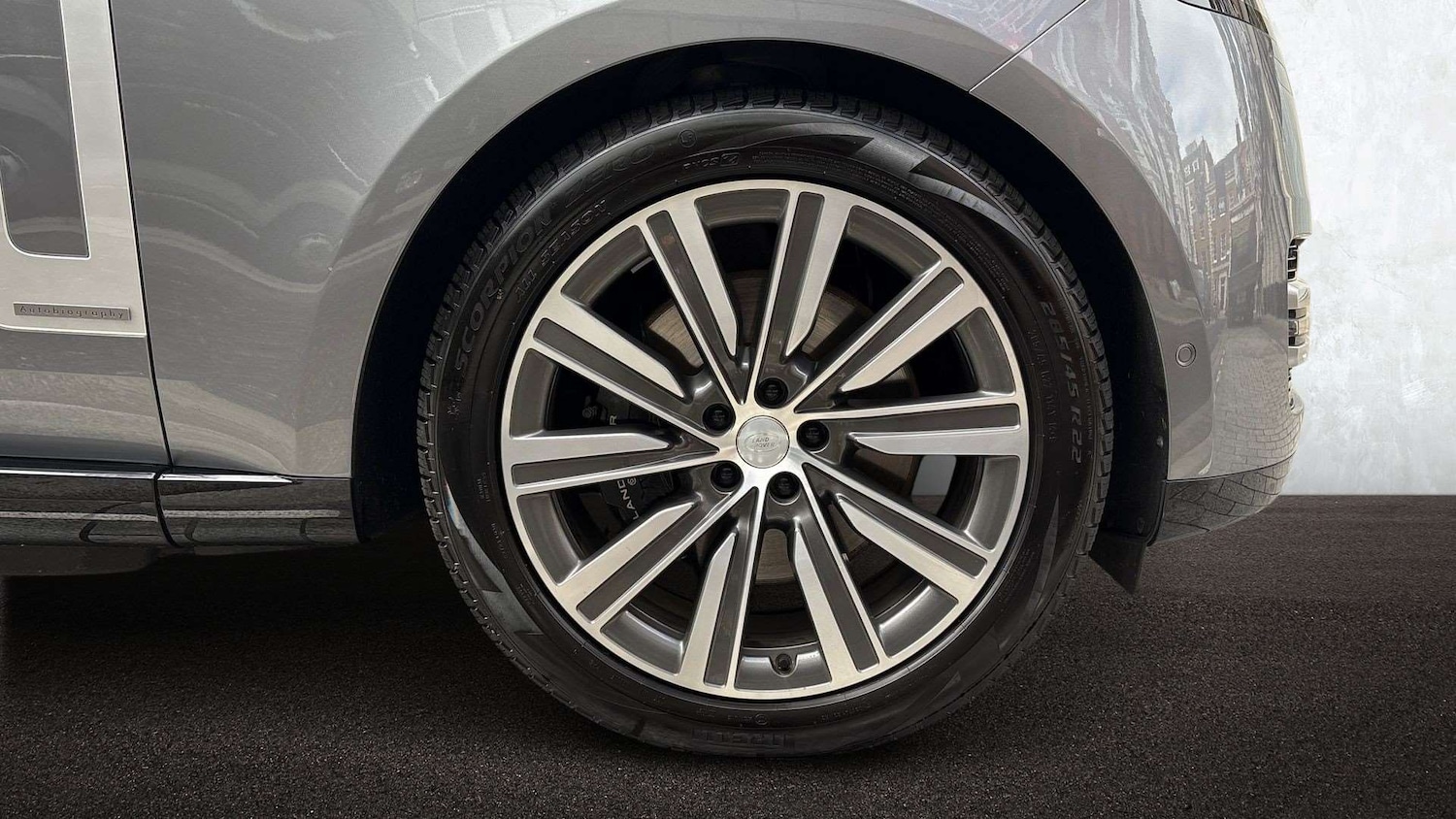 Used Land Rover Range Rover 2024 for sale - 76564549: Photo 8