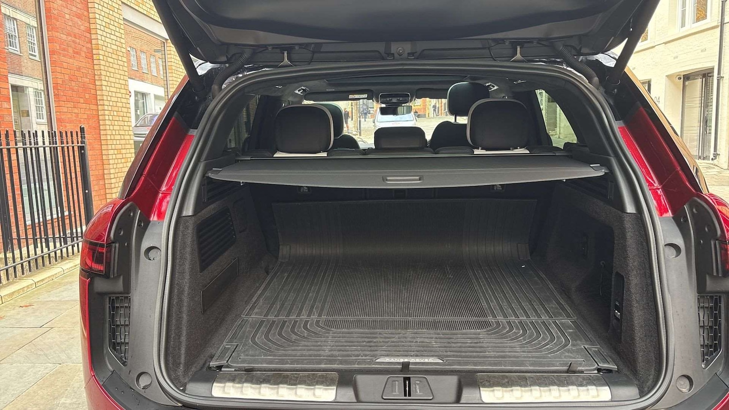 Used Land Rover Range Rover Sport 2024 for sale - 76564318: Photo 10