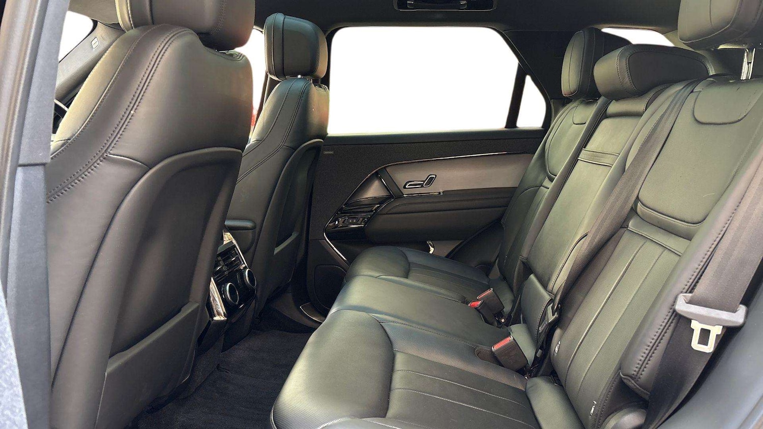 Used Land Rover Range Rover Sport 2024 for sale - 76564414: Photo 4