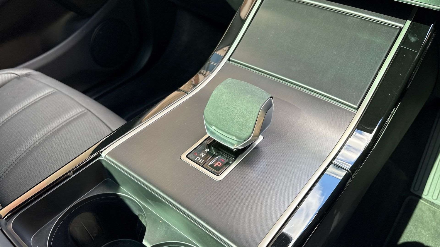 Used Land Rover Range Rover Evoque 2025 for sale - 76842876: Photo 13