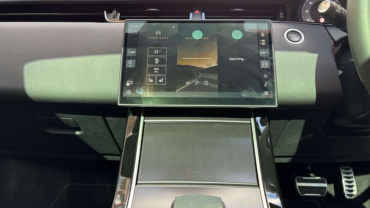 Used Land Rover Range Rover Evoque 2025 for sale - 76842876: Photo 14