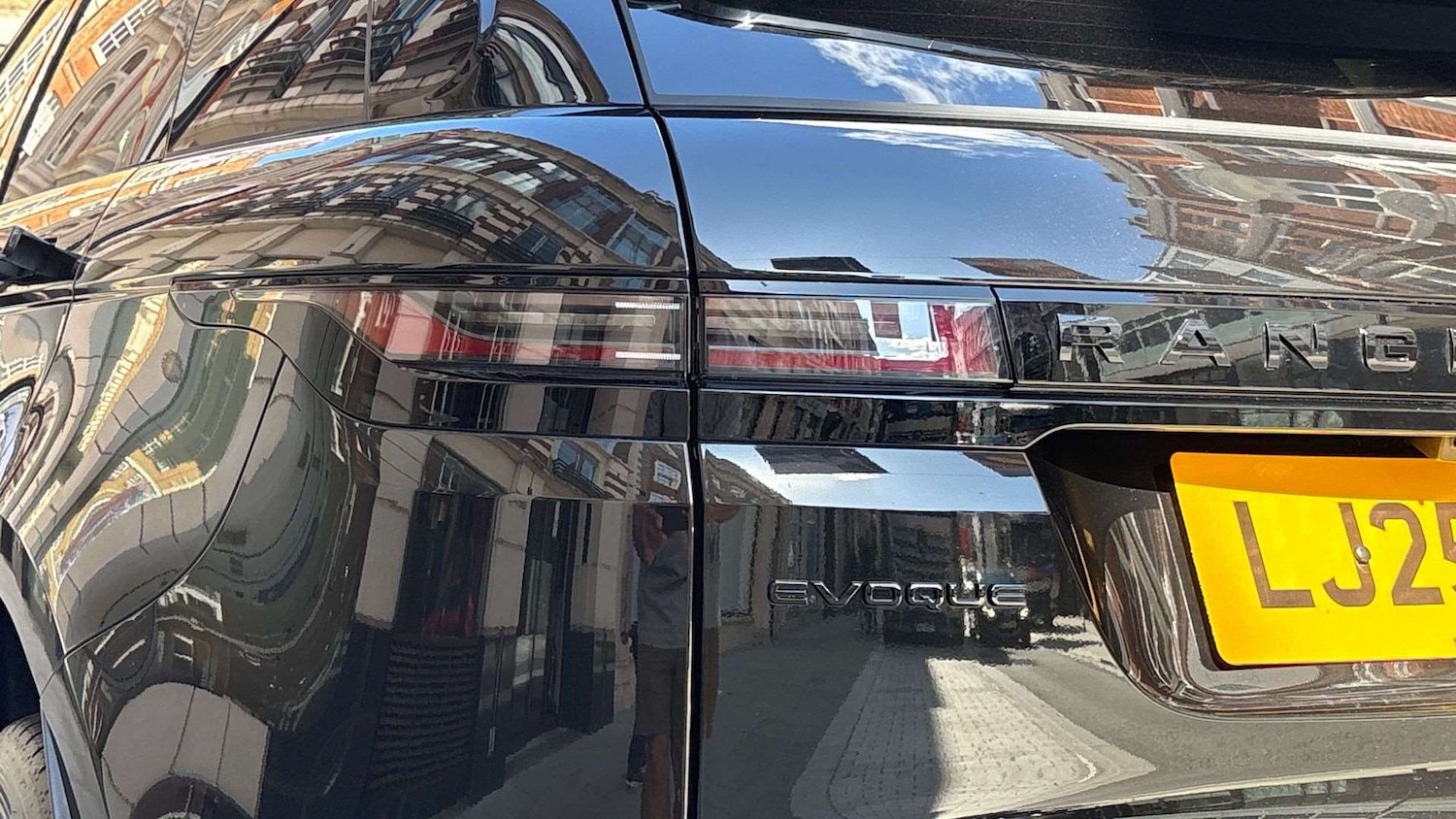 Used Land Rover Range Rover Evoque 2025 for sale - 76842876: Photo 19