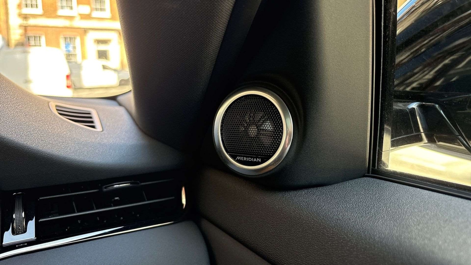 Used Land Rover Range Rover Evoque 2025 for sale - 76842876: Photo 24