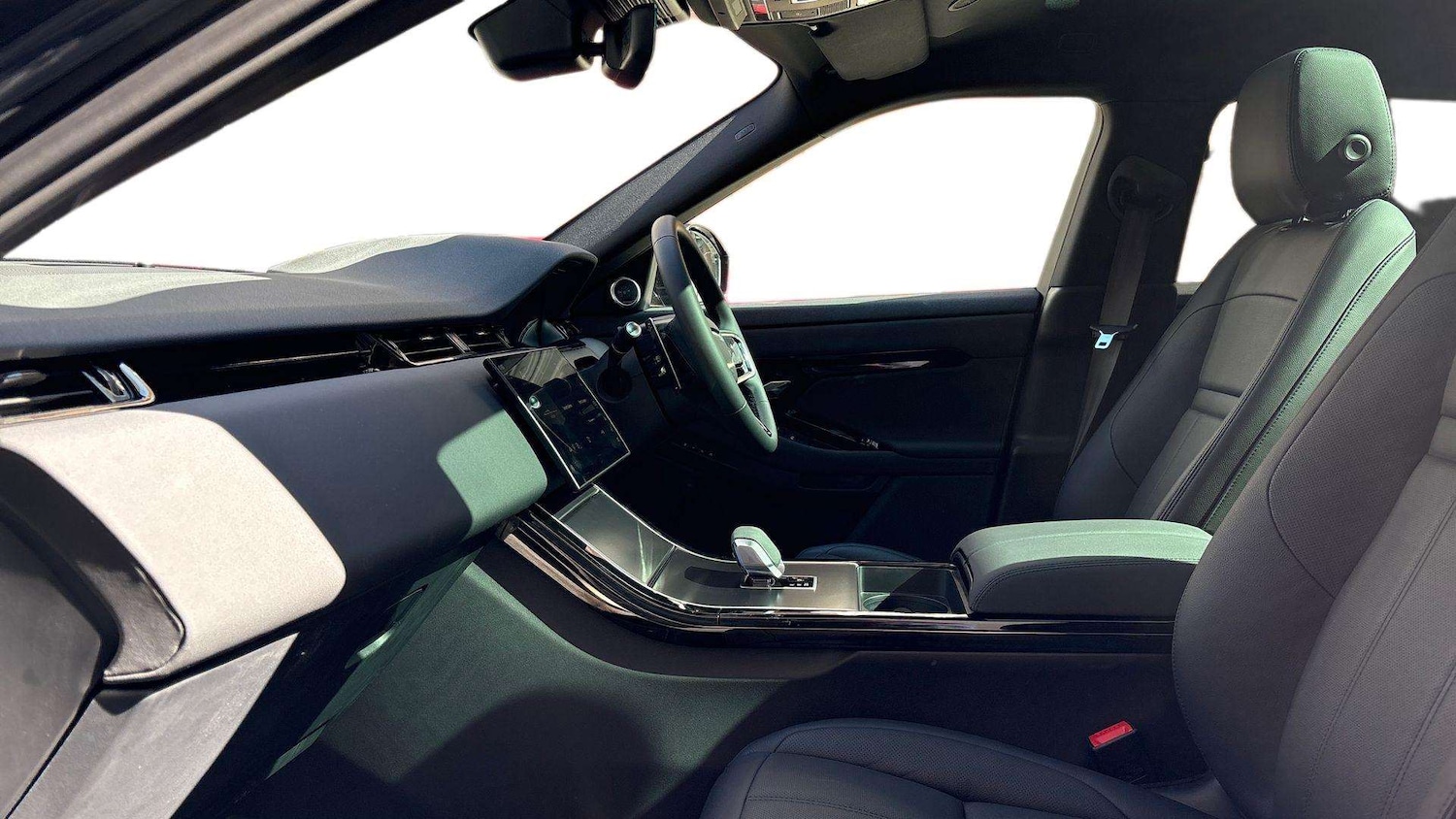 Used Land Rover Range Rover Evoque 2025 for sale - 76842876: Photo 3