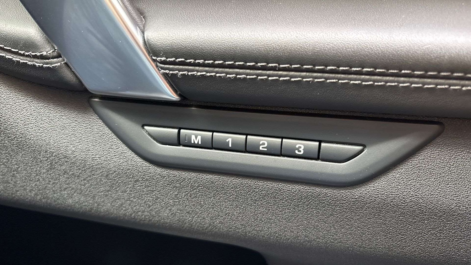 Used Land Rover Discovery Sport 2023 for sale - 76564484: Photo 25