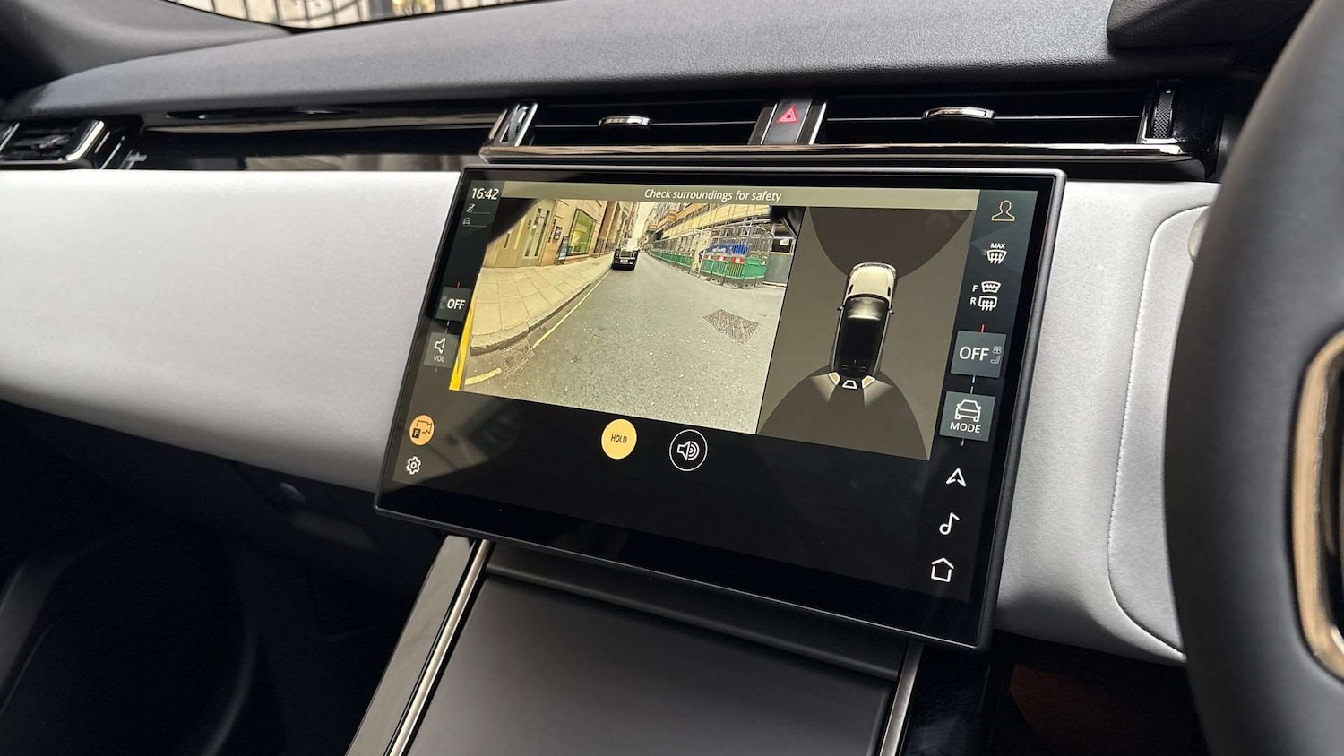 Used Land Rover Range Rover Velar 2024 for sale - 76564470: Photo 12