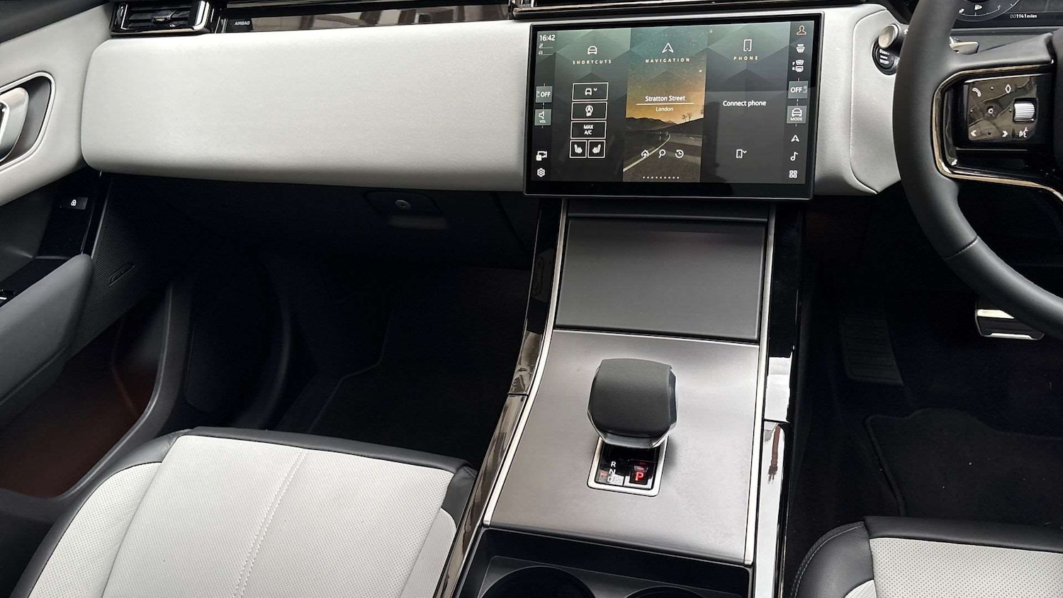 Used Land Rover Range Rover Velar 2024 for sale - 76564470: Photo 14