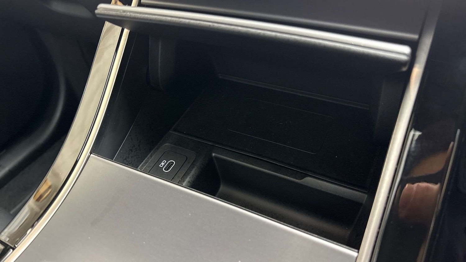 Used Land Rover Range Rover Velar 2024 for sale - 76564470: Photo 34