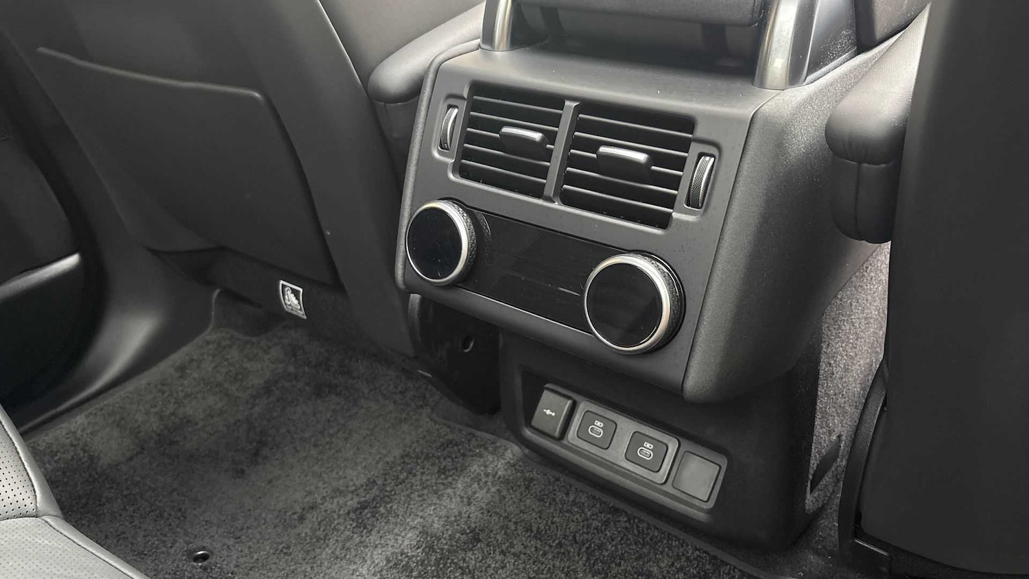 Used Land Rover Discovery 2025 for sale - 76668916: Photo 18