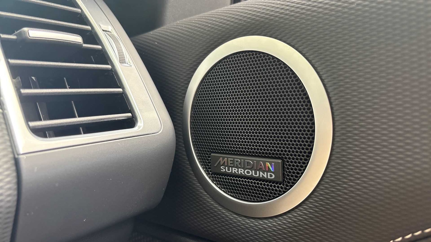 Used Land Rover Discovery 2025 for sale - 76668916: Photo 24