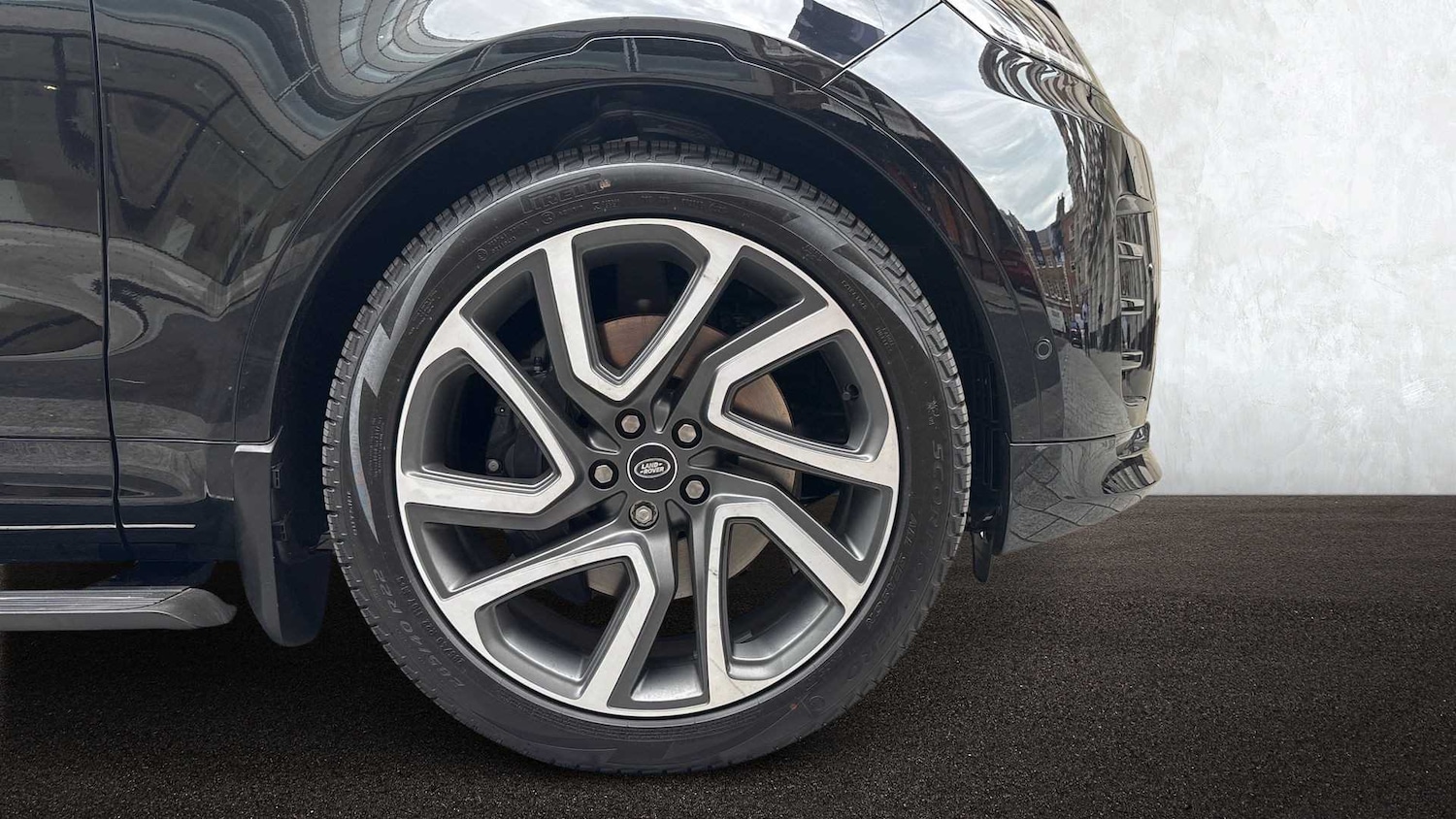 Used Land Rover Discovery 2025 for sale - 76668916: Photo 8