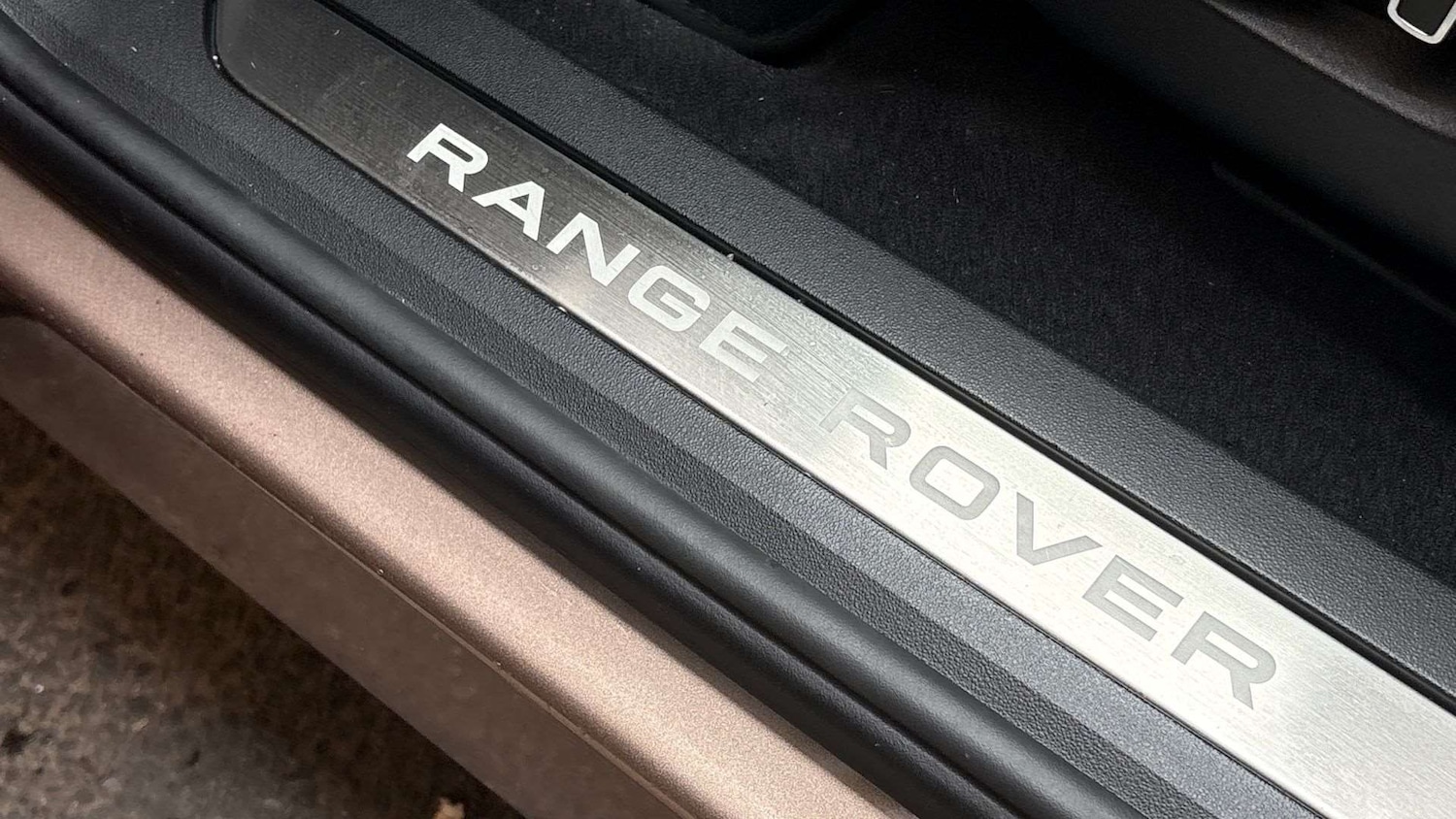 Used Land Rover Range Rover Evoque 2024 for sale - 76564398: Photo 35