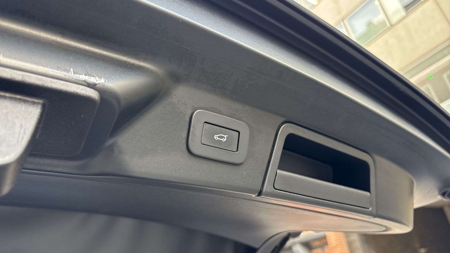 Used Land Rover Range Rover Velar 2024 for sale - 76938194: Photo 30