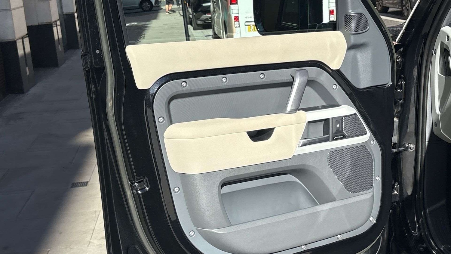 Used Land Rover Defender 2022 for sale - 76564464: Photo 34