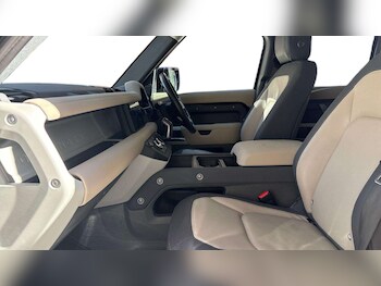 Used Land Rover Defender 2022 for sale - 76564464: Photo